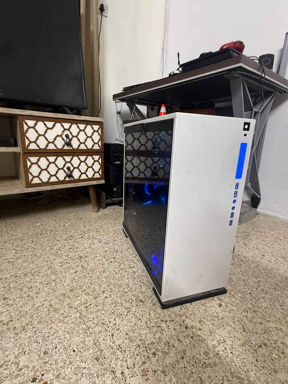 كارت ١٠٨٠ MSI • رام DDR4 ٣٢٠٠ • SSD ٢٥٠GB