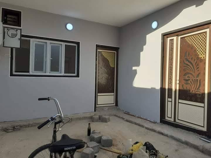 السلام عليكم بيت للبيع في الرشيدية قطاع السادس الدار ركن بناء حديث مساحه 190 اي استفسار اتصل على الرقم ***********
