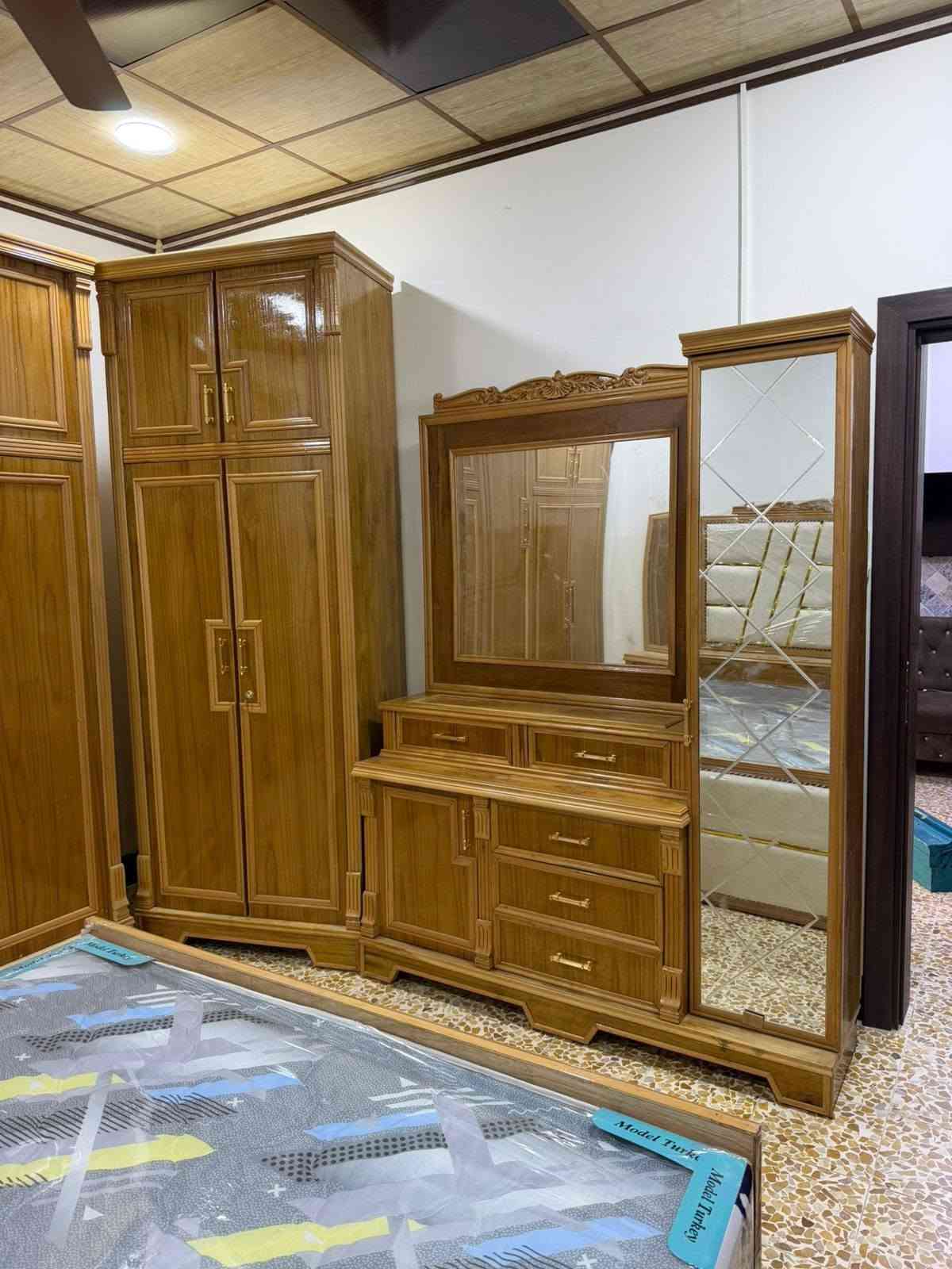 للبيع • بالتقسيط • تواصل خاص