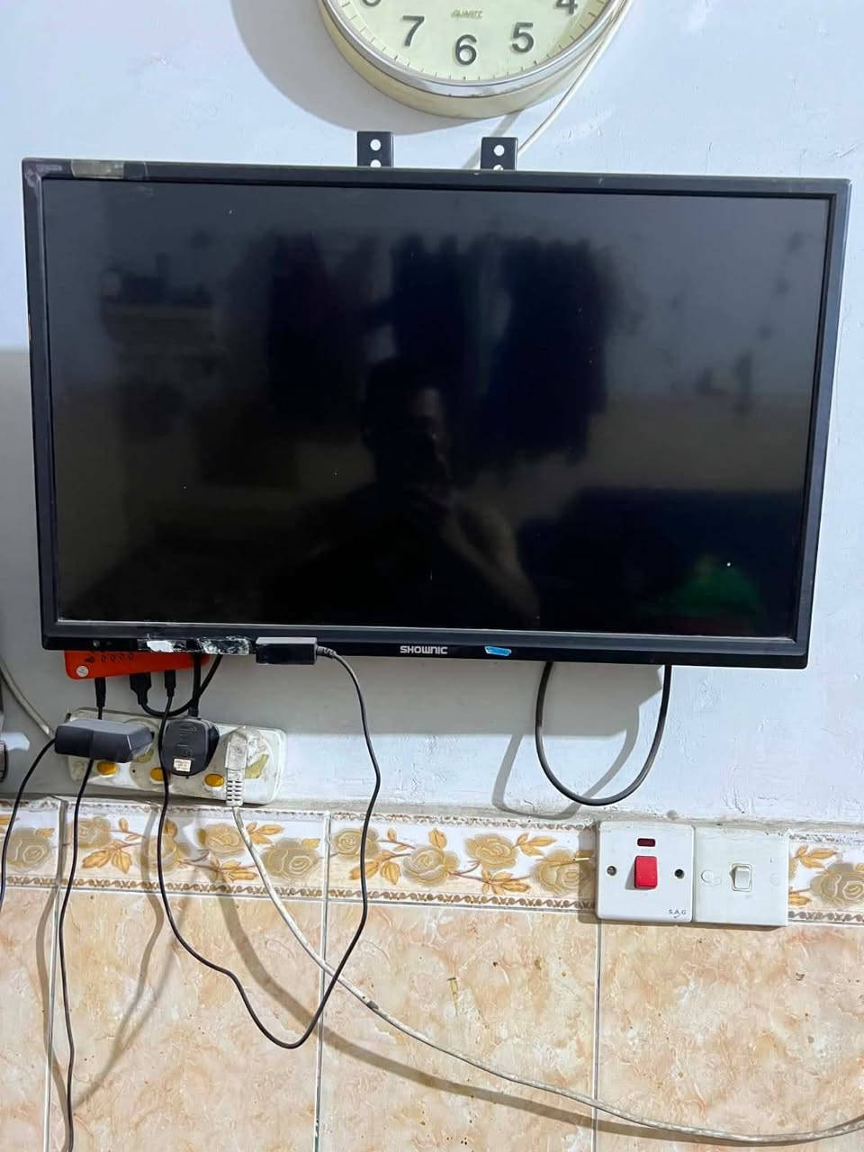 سلام عليكم  غراض بيت للبيع الشعب شارع الصحه  ***********
