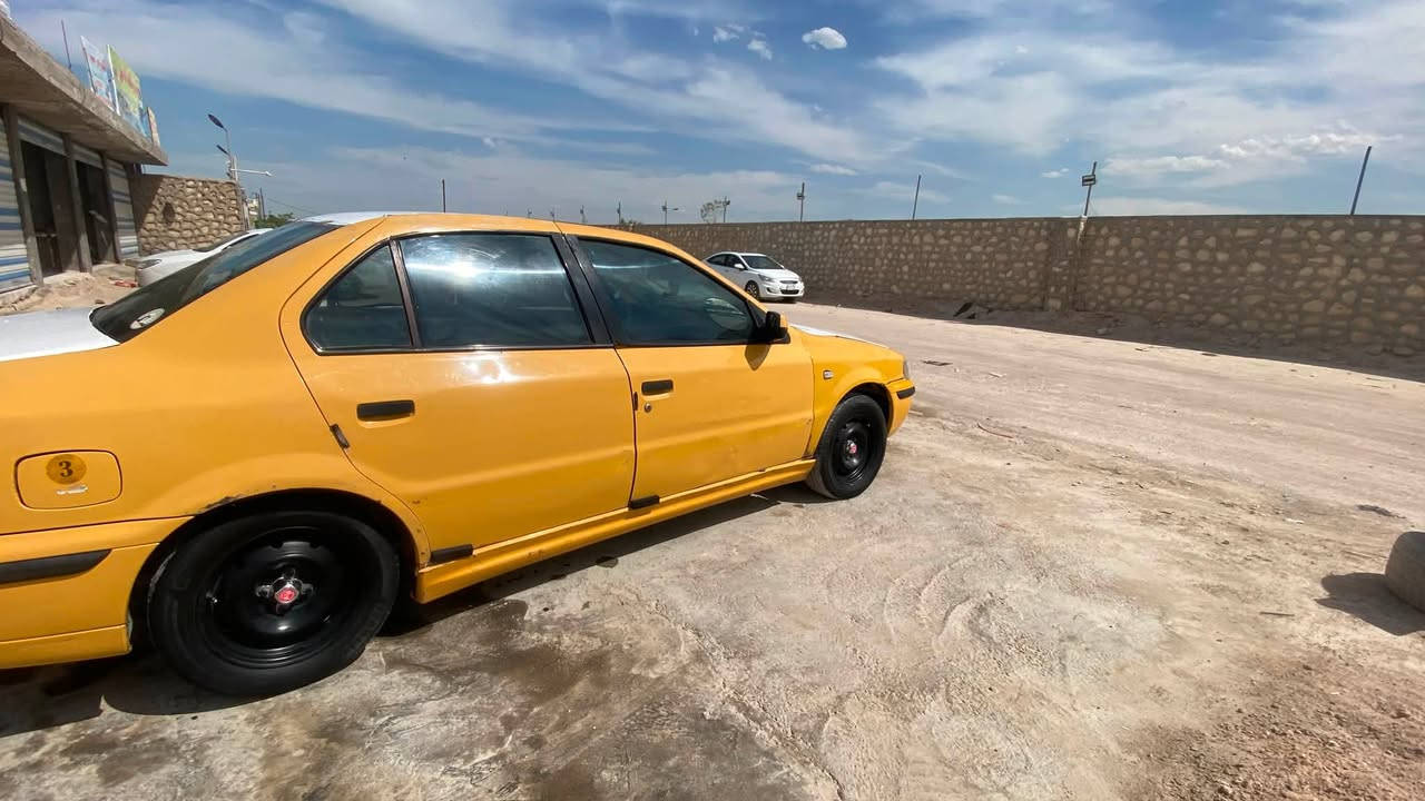 سلام عليكم شباب سياره جاهزهه 
مديل ١١ ناطق مكاني نجف 
سياره مكينه وكير كفاله بيهه تصليحات بصيطات 
السعر ٢٠ وبيهه مجال 
***********
