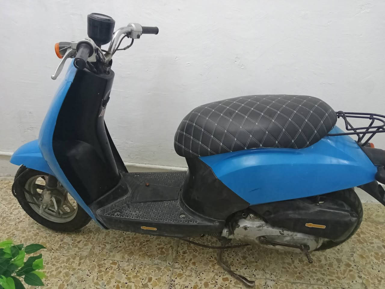 لبيع دراجه مكينه بلاديه جديد السعر 300بغداد الحريه
