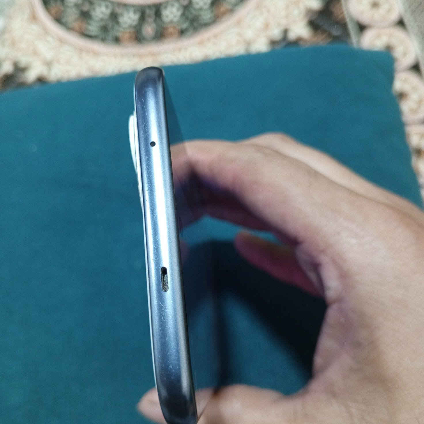 تكنو سبارك 40 برو بلس • ٢٥٦/١٦ • مبدل شاشة