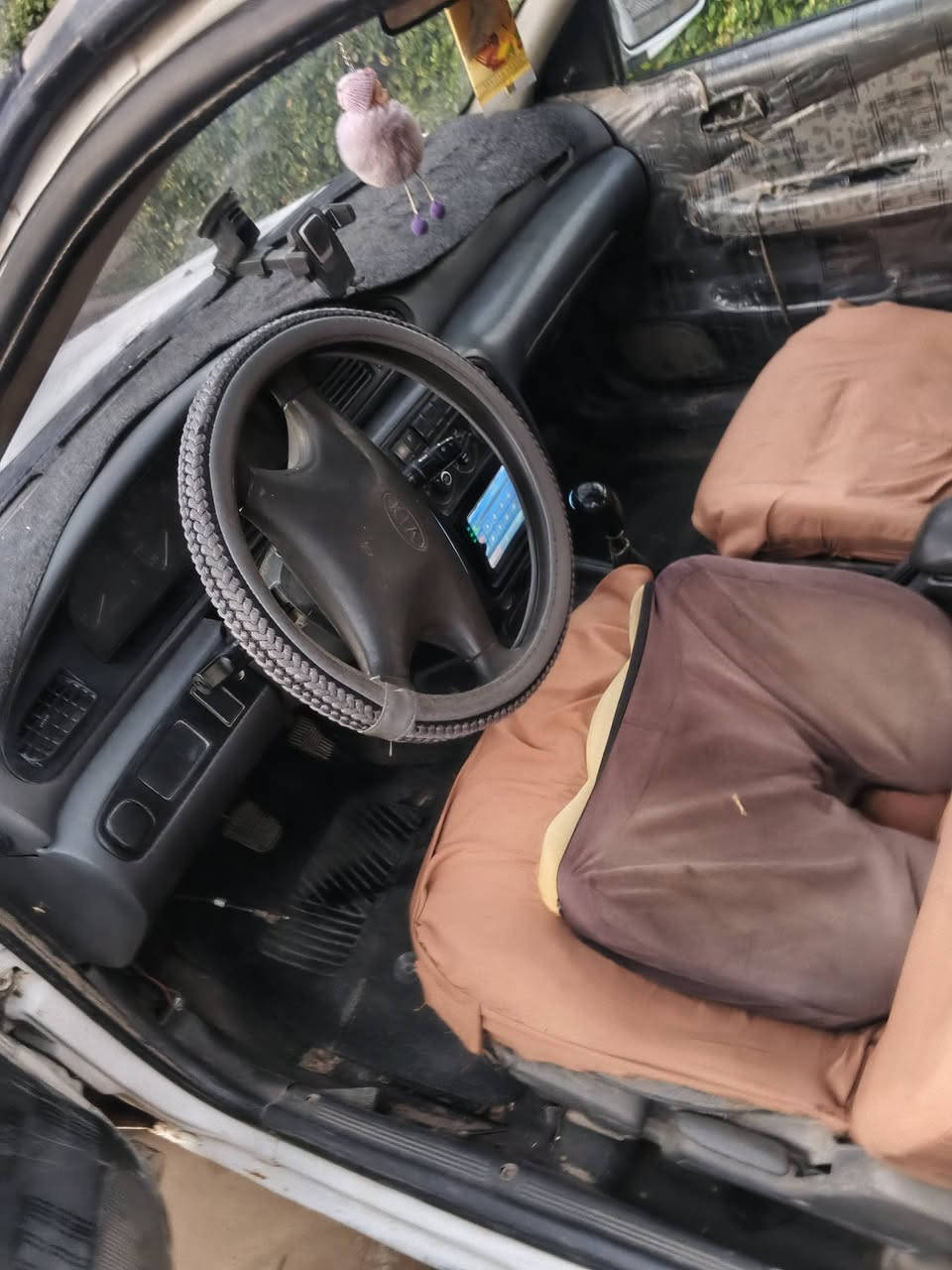 السلام عليكم  كيا سيفيا 95 رقم بغداد انكليزي  باسمي تحويل ثاني يوم  گير عادي حداديه زينه  الداخل كله جديد 
محرك 1600. گير جديد  صبغ احزام تخم تاير جديد كهربائيات شغاله تبريد  بس غاز سياره خير من الله. مكان صلاح الدين بلد السعر36
 ***********   او   وتساب

