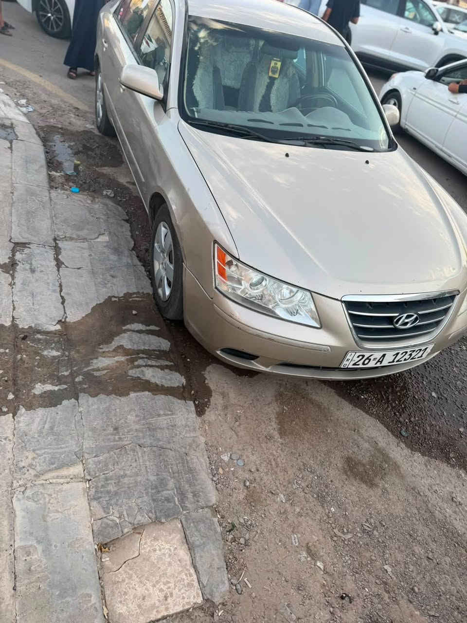 السلام عليكم 
سوناتا للبيع ٢٠١٠ وارد امريكي 
بيها قطعة واحده (جاملغ خلفي )
العنوان صلاح الدين بيجي 
للاستفسار 
***********
