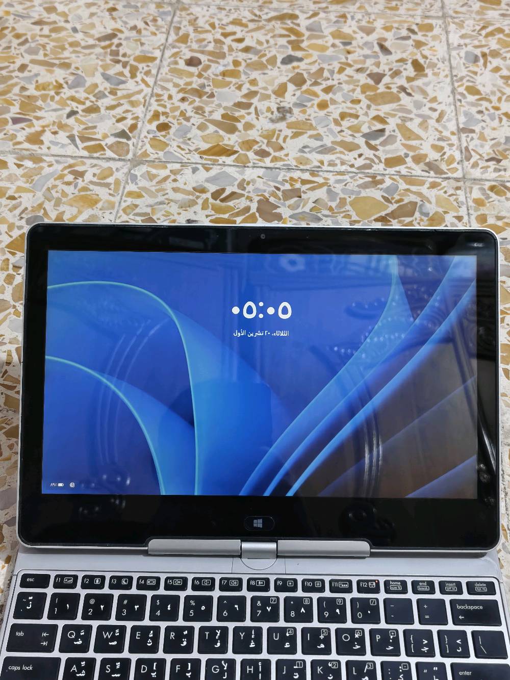 HP 810 G3 • قلاب 360 لمس • i7 الجيل الخامس