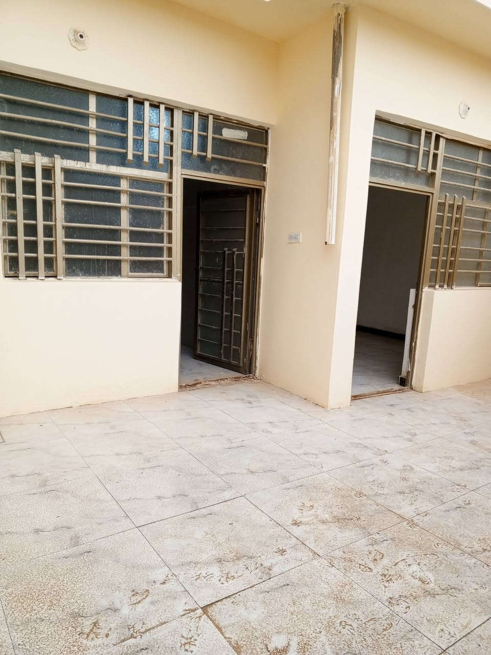 النجف الاشرف • ١٣٩م • غرفتين