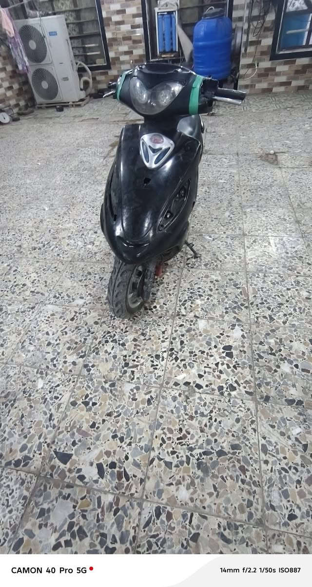 السلام عليكم  ذبانه كامكو للبيع  ذبانه نضيفه كهربايات نضيفه كله شغاله مكينه مامفتوحه جديده اوراق العنوان الكحلا السعر قفله 350 رقم لهاتف ***********
