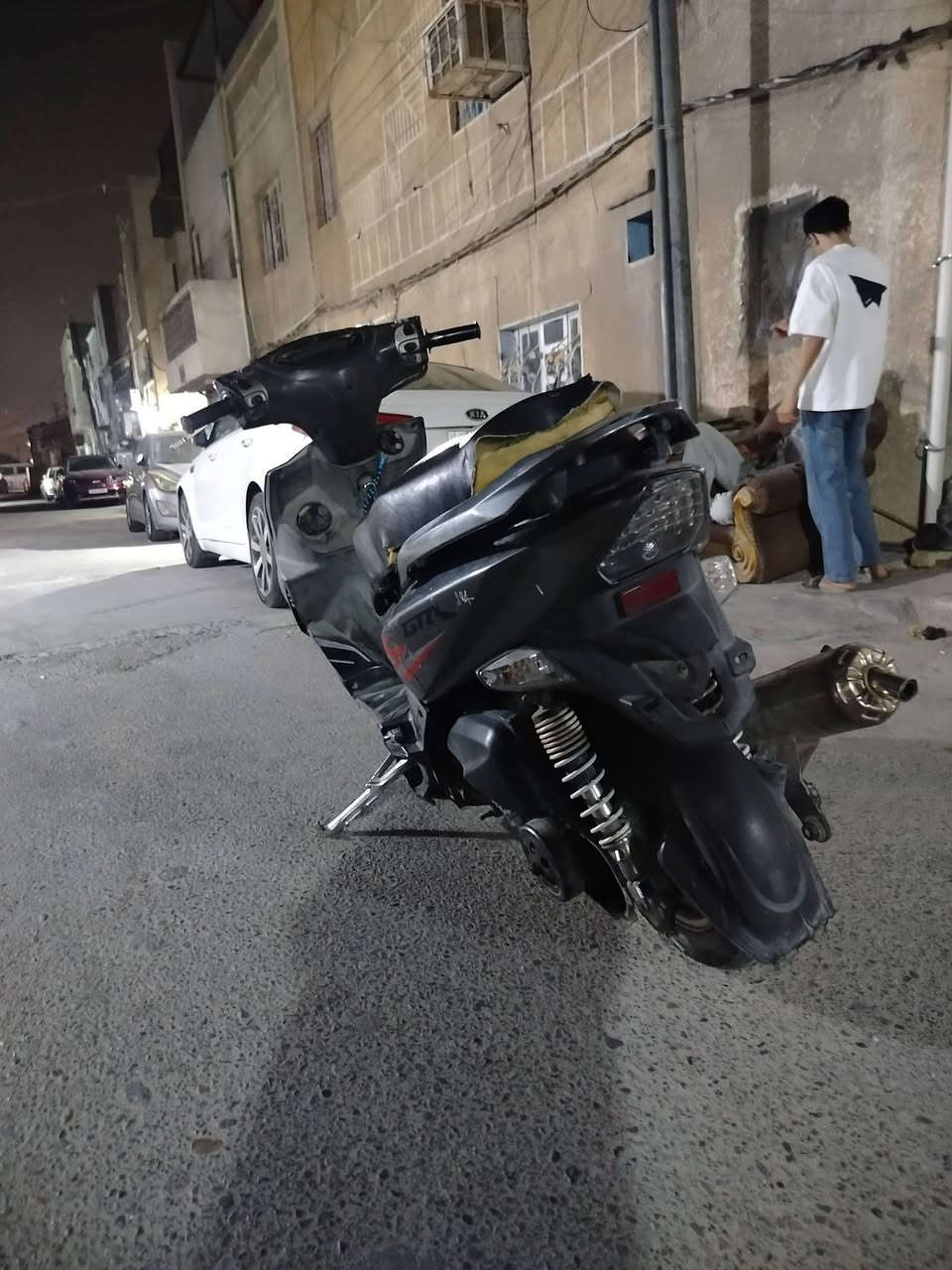 سلام عليكم GTR دراجة حلوه ونضيفه بيها تزويد بس بيها نقوصات بسيطه
مكينتها ٥٩ اصلي اس دي
كور داخل كله رياضي تتمارك
سلف رياضي اصلي 
كلج أمامي رياضي
فراك بريك انسيواي
يدات RGS
صدر أمامي رياضي
ستاند صفح رياضي
صالنصه رياضي اصليه ام الوزه
نوزل رياضي ٨ زروف

مكاني بغداد العطيفية سعرها 700 بيها مجال رقمي ***********
