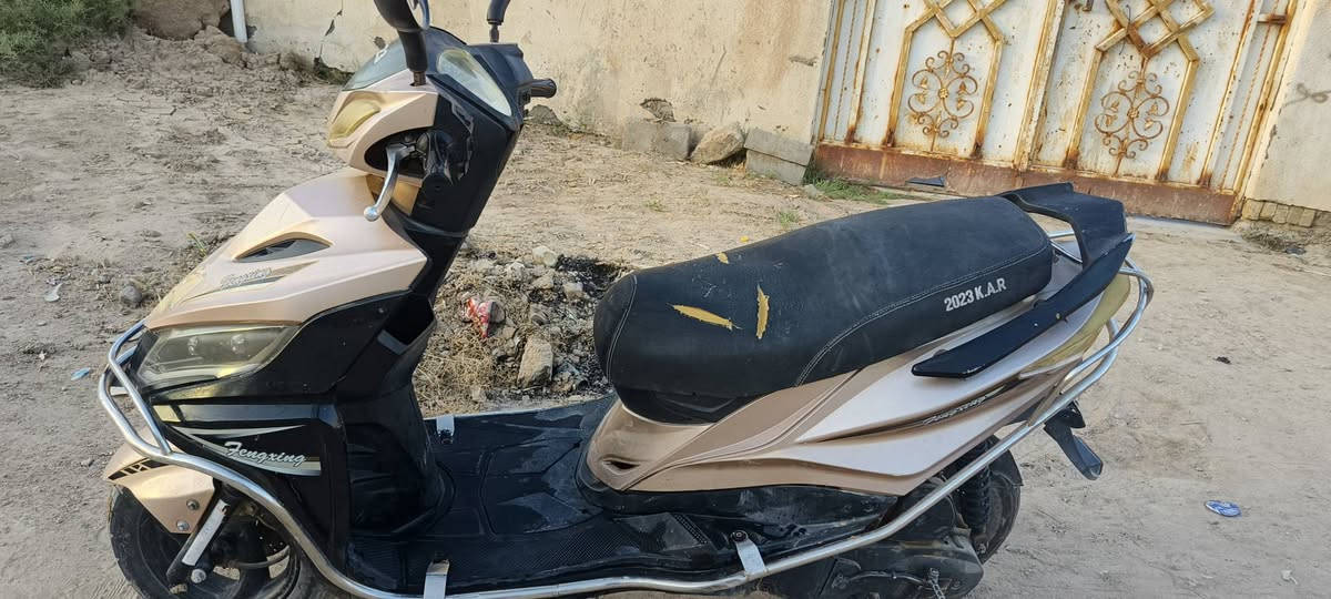 السلام عليكم
دراجه جامبو للبيع موديل 23 

دراجه نضيفه كلش حلوه مال بيت

مكينتها مفتوحه  

السعر /750 وبيها مجال

العنوان ذي قار قضاء الاصلاح 

للاستفسار: ***********
