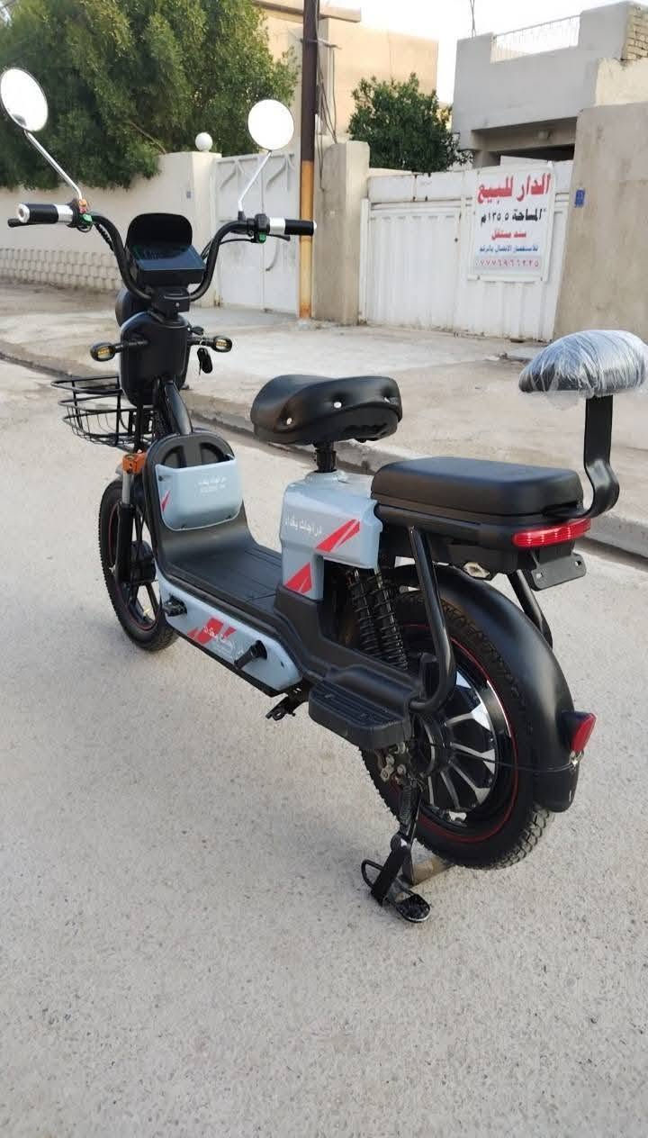 دراجه شحن للبيع جاهزه بطاريات جدد عدد 5 حجم 20 السعر 350 للاستفسار الاتصال على الرقم ***********

