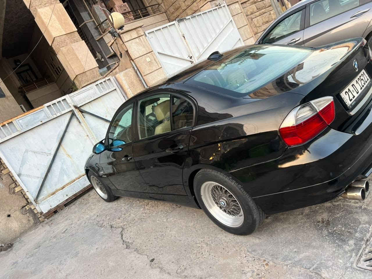 سلام وعليكم بيئم موديل 2007مكفوله كفاله عامه من الصبغ والظرر بيهه بارد بلبونيد فقط تبريد ثلج السياره جديده بمعنه الكلمه محرك سته سلندر رقم النكليزي بسامينااا فول مواصفات كشن جلد رادارات نقطه عمياء تنتا سحب رفع السياره فول كير اوتو ‏‪***********‬‏الخاص مغلق هاذه الرقم بي واتساب السعر 95 شعدك مراوس دزلي واتساب مكان السياره كركوك
