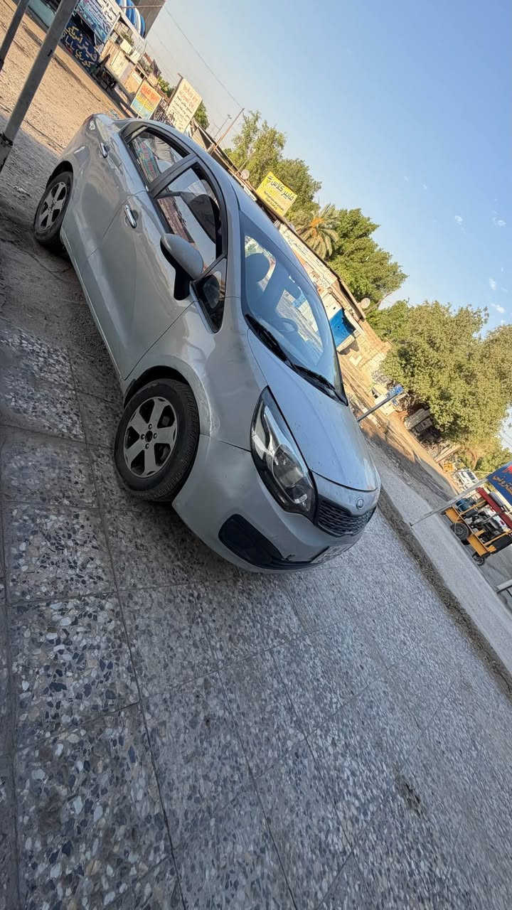 ربو 12خليجي محرك 1600كير محرك صدر تبريد جاهزه رقم واسط جديد السونر ويه الصور***********بغداد حي العامل السعر70 بغداد, العراق

