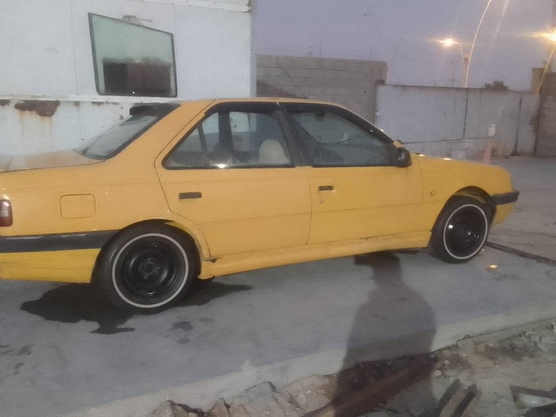 كير ومكينه وتبريد سنويتها لل29 ما منتهيه بعدها راعيها موجود بالبصرة يريد تحويل اكرر شرط التحويل 
نقصها حداديه صدر تعبانه والبطيخه مال الكزوز مزروفه والباب الخلف السايق ما ينفتح قفاله خربان 
عليها هيئه غرامات 250 ينزلن من سعرها 
قفلها كلش 16 وابيع كوم حديد وشرط التحويل 
*********** البصرة, العراق

نص مكتوب في الصور:
- الوصف
- السلام عليكم
- بيجو 405 سنوية 2029 راعيةية موجود بل بصرة
- مشروع وطني اليف وين ما يعجبك تحول
- كير مكينة حلوات لا تنقيص ولا تبخير تبريد ثلج ❄
- تخم تاير ابو الخط نظيف حته السبير ابو الخط
- بيهة سماعات كوري صوتهن يخبل وهورن الجبير مال يوكن