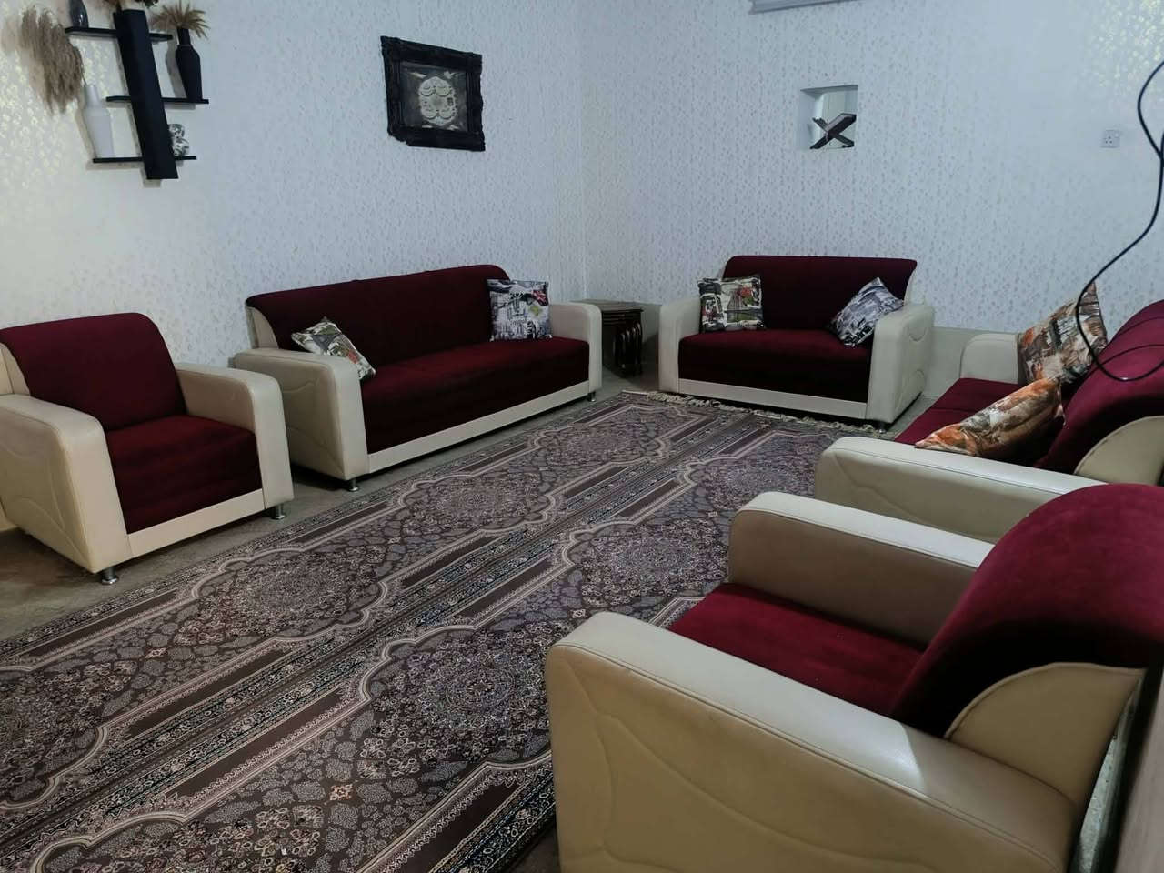 طقم كنب • ١٠نفر • بدون خدوش