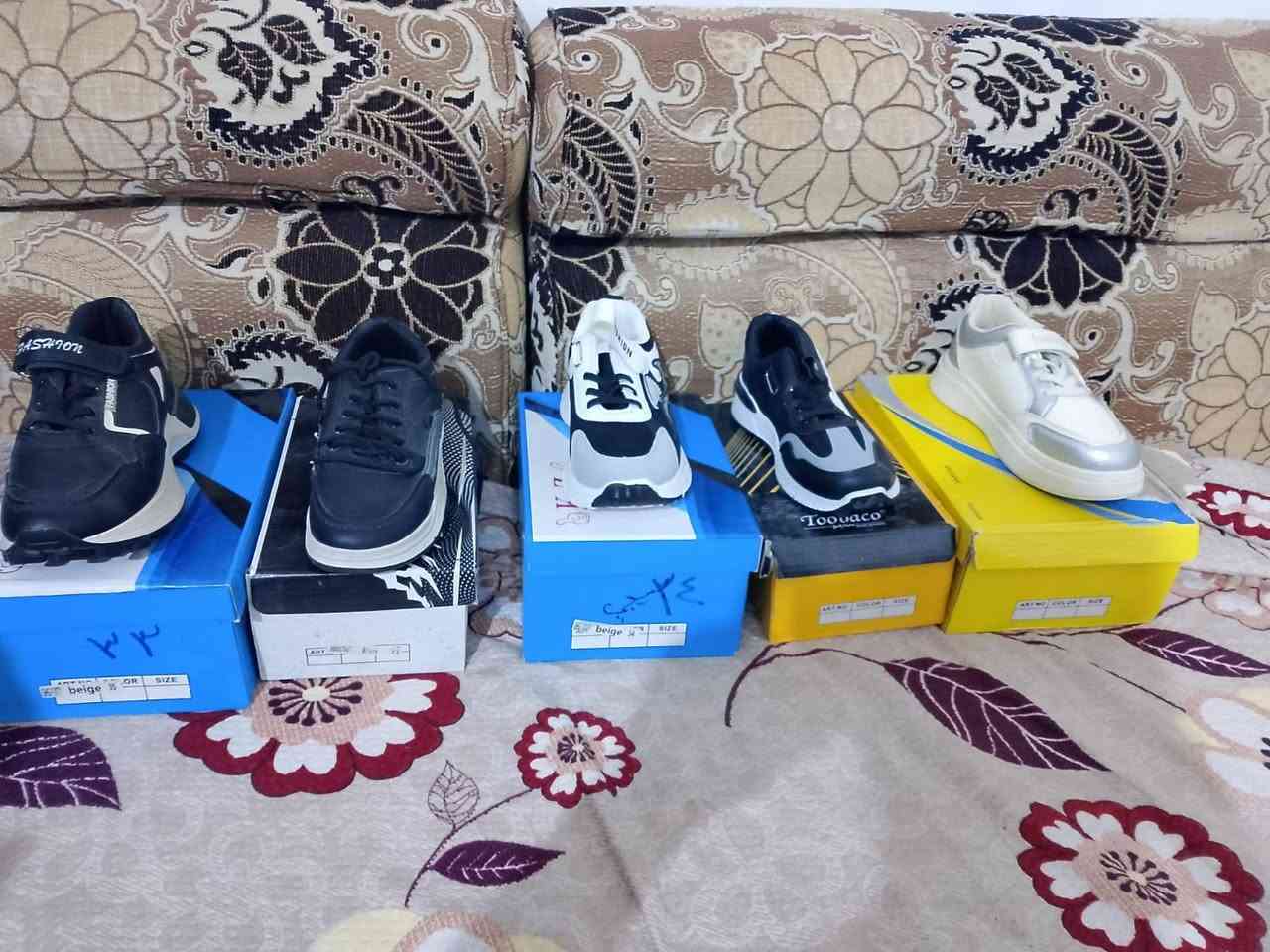 شلعه احذيه تعزيلة محل اخر قطع باقيه قليله سعر القطعه ب خمسه فقط رقم *********** الإتصال بلرقم ناصريه مركز
