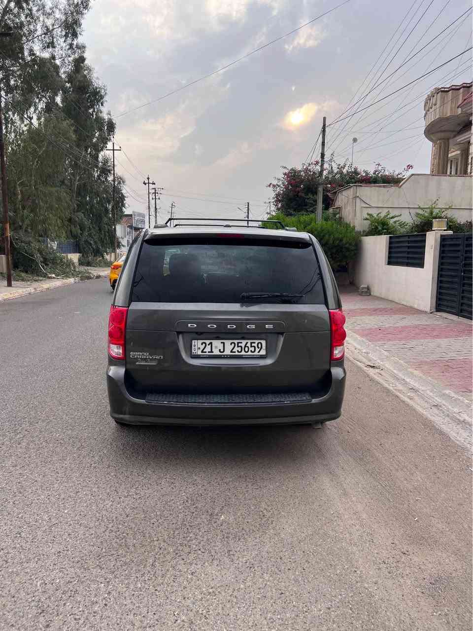 كرفان • غاز وبنزين • ماشي ١٣١الف