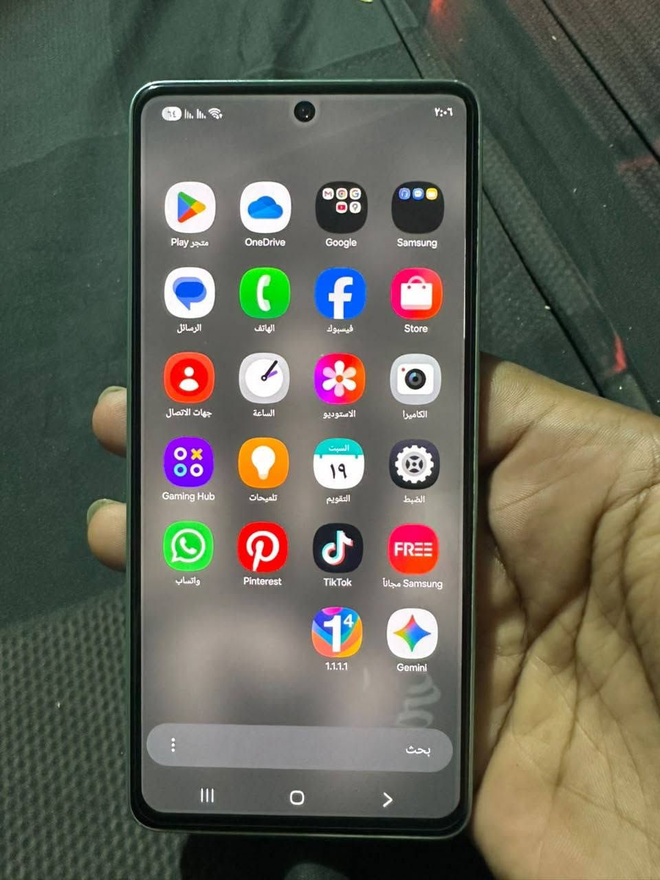 سامسونغ A73 5G نسخه الشرق الاوسط خطين شاشه سوبر اموليد بصمه بالشاشه 
ذاكرة ٢٦٥ جهاز نضيف مابيه اي عطل فقط كسر بالضهر واحد ومامثر ابد على الفحص سعر الجهاز ١٦٠ قفل مكاني ناصرية مركز رقمي ***********

نص مكتوب في الصور:
- ٢:٠٦
- حول الهاتف
- Galaxy A73 5G
- إعادة تسمية
- اسم المنتج
- اسم الطراز
- SM-A736B/DS
- الرقم التسلسلي
- RZCT816ZXTL
- SIM 1
- رقم الهاتف
- الشبكة
- Zain IQ
- IMEI
- 355082590610746
- SIM 3
- 357417980610740
- معلومات الحالة