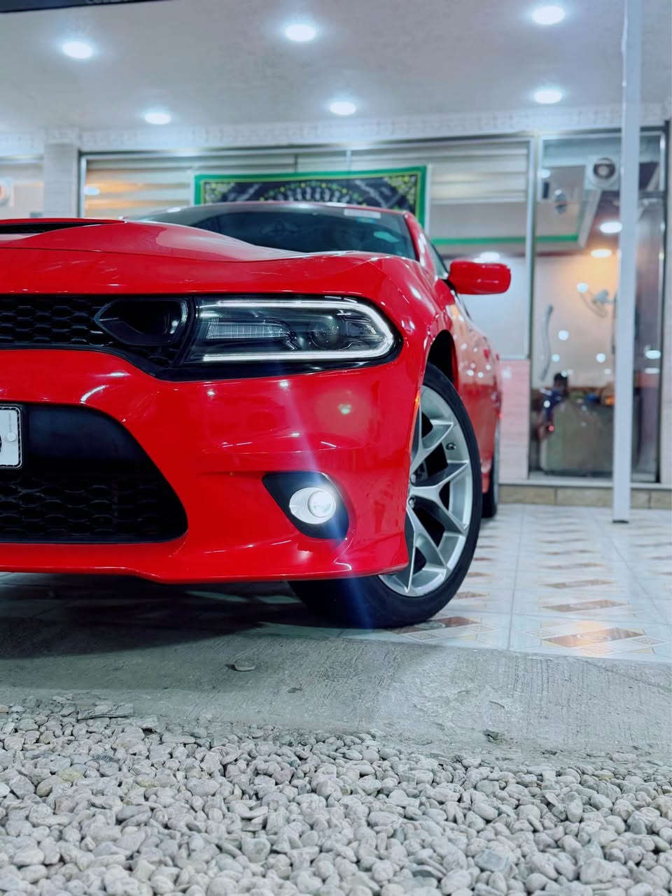 للبيع 
دوج جارجر SXT بلص   :: تو ويل 

السعر. 225 وبيها مجال 

الموديل : 2022 ..
ماشية  : 59 m : 

المحرك : 3600 :  6  سلندر 
 
المواصفات :                              
** تشغيل عن بعد 
* لايت LED . 
* فتحت سقف (سلايد) . 
* كاميرا خلفية . 
* امكانية التحكم بوضعيات المقود كهربائيا . 
* حساسات خلفية . 
* ويل قياس 20 أنج 
* سستم صوت  . 
* مقاعد جلد حضن . 
* ذاكرة لحفظ وضعيات الجلوس (ميموري) . 
* المقاعد الأمامية تبريد وتدفئة . 
* المقاعد الخلفية تدفئة . 
* نظام خرائط GPS . 
* شاشة كبيرة 
* تدفئة ستيرن . 
* كير S
* جناح خلفي . 
* بلوتوث تلفون . 
* محدد سرعة ..
لون احمر 🍎

.
رقم بغداد الجديد 
الضرر : باب السائق والوراها بدون دواخل وبنيد محدث gt 
بدون ايرباك صور الحادث بالمنشور 

للاستفسار الاتصال على هذا الرقم & *********** ثائر الخفاجي حلة, بابل
