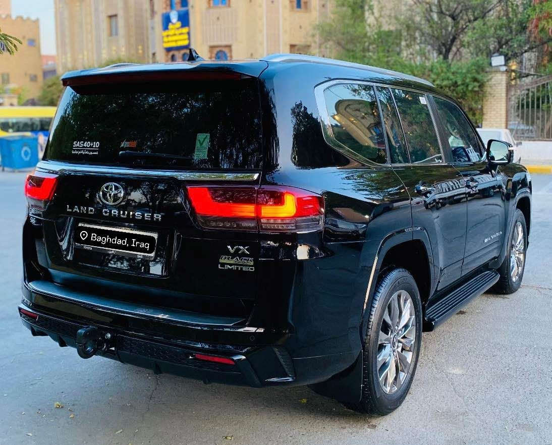 السلام عليكم 
بعد التحية والتقدير 
تويوتا لاندكروز 2024 VX BLACK LIMITED باب اول SAS تطبيق كفالة عامة صبغ بارد رصعة شخط تبديل تعديل كفالة من كل شي بااسمي تحويل ثاني يوم السيارة كلش جديدة
العدة والكاعيات والسماعات موجودات تخم تاير محرك كير كهربائيات كلة بشرط ماشية 37 الف كيلو 

المواصفات 
رادار امامي جانبي خلفي
‎5 بصمات 
فتحة
بردة خلفية 
تحكم ستيرن فول
كراسي كهربائي 
لايت امامي 3 عدسات
‎كامرات 5 
‎كراسي خلفية كهرباء + تبريد 
‎كراسي امامية تدفئة تبريد +كهرباء+ ميموري 
‎شاشة جبيرة
شاحن لاسلكي
شاشات خلفية 
‎فتحة سقف بصمة 
‎تعديل مسار 
‎سماعات JBL
‎دشبول ديجيتل 
اوتو هولد
‎سايد بريك دكمة
‎ستوب لايت ليد
وبعد هواي مواصفات
السعر 748 وبيها مجال
***********
مكاني بغداد العامرية بااسمي تحويل مباشر 
اخوان لتقارنها بvx العادي هاي بلاك تصير اغلى بالشركة والسيارة كلش جديدة بدون اي ملاحظة وساز اصلية 
تحياتي بغداد, العراق
