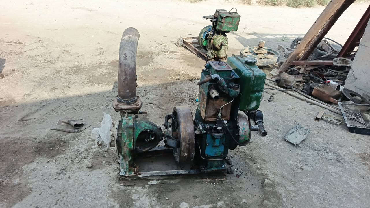 سلام عليكم من رخصت مدير الكروب ماطور هندي خمسه حصان اربعة بربعه محرك دويز منفوضات جديد للبيع حله ناحيت انيل قرب محطت الوسيم ***********
