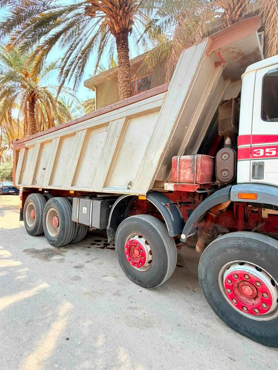 السلام عليكم للبيع البي مديل 92 السياره سابقاً بدون ضباره وحالياً مدفوع كمرك ومستلم قرص بقي على الرقم فقط  سياره جديده وجاهزه للشغل تخم تاير كير مكينه شاصي مكفول بدون صبغ عنوان بابل قرب سيطره الاثار السعر 5 شدات وبيه مجال 
***********
