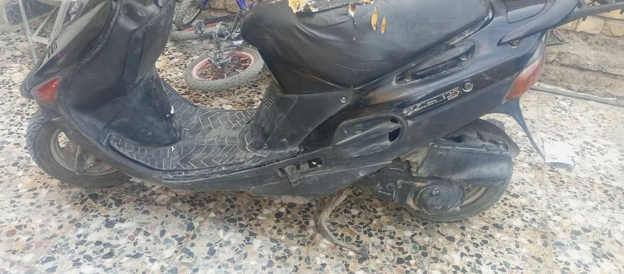 السلام عليكم دراجه للبيع خير من الله اسم الدراجه ساسوكي نكره تشتغل دراجه حلوه السعر 260 بيها مجال رقم الاتصال الاستفسار *********** المكان بغداد مدينه الصدر حي طارق
