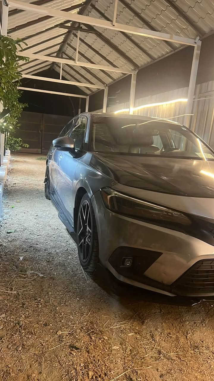 السلام عليكم اخوان بسم الله الرحمن الرحيم
‏Honda . Civic. 1500 torbo🚀✈️

‏Model . 2022 Toring اعلى فئه 🏅

‏‎تحكمات سترين

‏‎شفتات سرعه 

‏‎3 مودات قياده

اوتو هولد 

هاند بريد بصمه

‏‎كير 8 نمر

‏‎اوتو بارك

‏‎حساسات متكامله 

‏‎رادار تصحيح مسار

‏‎اشاير مري ونقاط عمياء

سماعاتBose

تثبيت سرعه

عرض اعطال تحكم شاشتين 

‏‎هيتر كراسي

‏‎كراسي جلد مثقب مطرز 

‏‎تحكم كراسي كهربائي خزن 3 مودات 

‏‎نظام الهواء الداخلي اوتو

فتحه سقف

8 سماعات

‏‎لاقطه تحكمات اوامر صوتيه مع كاربلاي

‏‎اناره مخفيه زرقاء

‏‎ويل كروم حجم 19 

‏‎كت سبورت كامل

ممشى 33الف 

‏‎رقم بغداد انكليزي وهزه وسنويه 5 سنوات بسمي 

السعر 127 وبيها مجال بسيط للشراي

‏‎واتساب ***********

مكانها بغداد قضاء المحمودية
