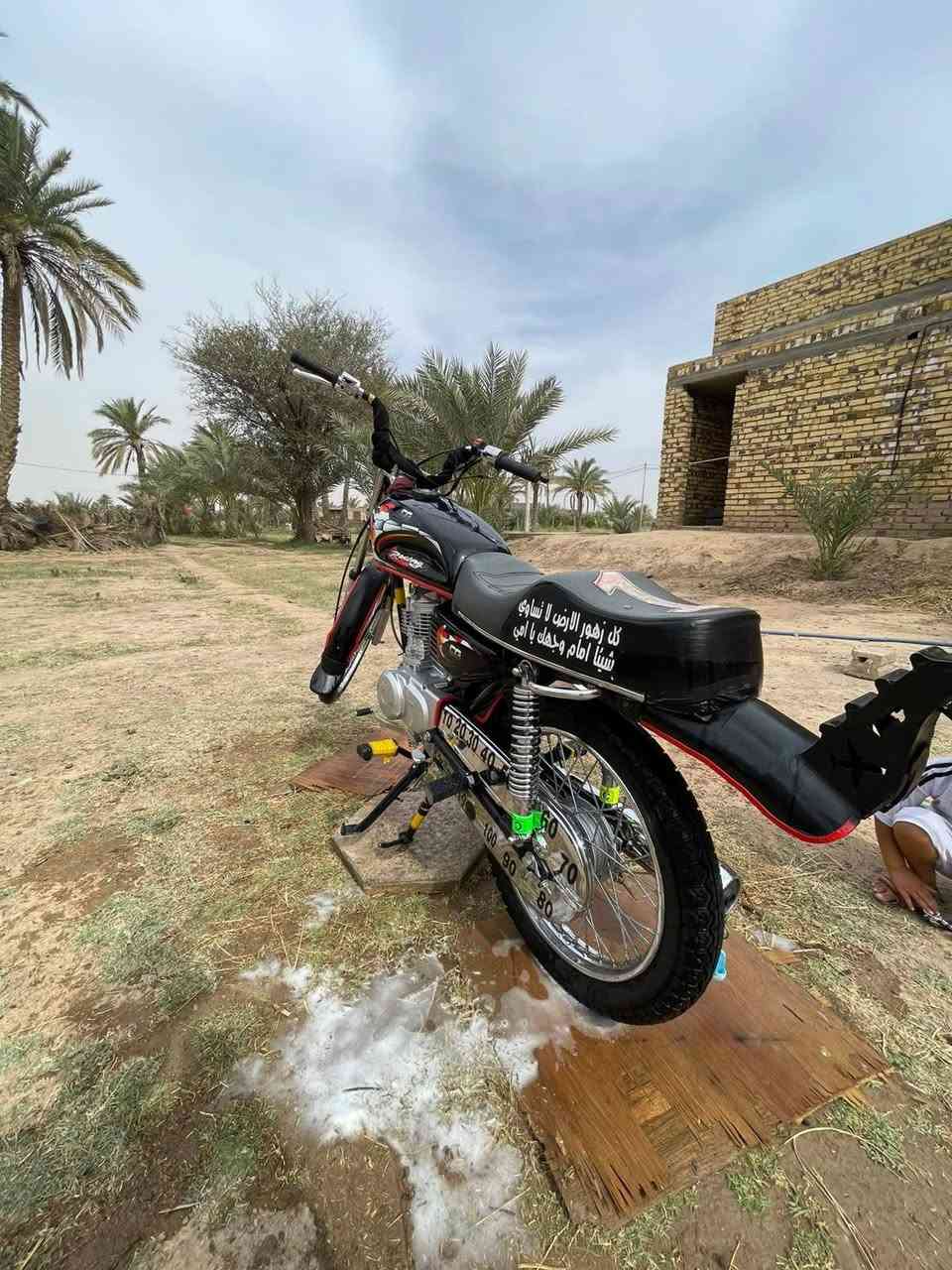 سلام عليكم شباب نامه تعمير أوراق استنساخ  ٢٦كله شلامجه ماصارله شهر من معمره  سعره ٧٥٠ وبيه مجال قليل للشراي مكاني بابل قرب جامعه المستقبل رقم ***********
