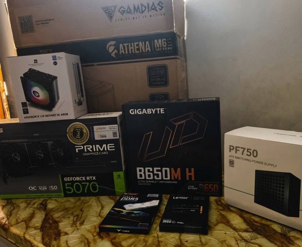 السلام عليكم شباب PC للبيع كل القطع موجودة الكراتين واستخدام اقل السنة (RTX 5070) ddr5 منصة AMD

Cpu: amd R5 7600 
Gpu: RTX 5070 asus prime os 12G
Ram: ddr5 32 t.force 6000mhz (2*16)
m.2 1t nvme lexar gen3 3500m/bs
M.b:gigabyte b650m h amd ryazen
المبرد هوائي ASSASSIN K 120 REFINED SE ARGB
P.S:Deep cool pf 750wat
الكيس ATHENA M6E WH 3D ابيض 4 فان rgb
Ubs falcon 1kv
موس وكيبورد ابيض عادي وياها بدون شاشة
السعر مليونين و١٠٠ وبيها مجال
بغداد 
***********
