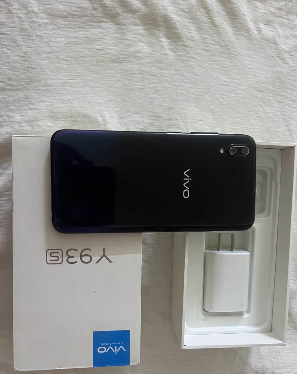 📱 للبيع Vivo Y93s
✨ جهاز جديد 
✅ ذاكرة 128GB
✅ دبل سيم كارت
✅ يدعم كارت ذاكرة خارجي
✅ مع الكارتون الأصلي وكامل
💰 السعر:120 قابل للتفاوض 

📍 بغداد - السيدية
📞 ***********
