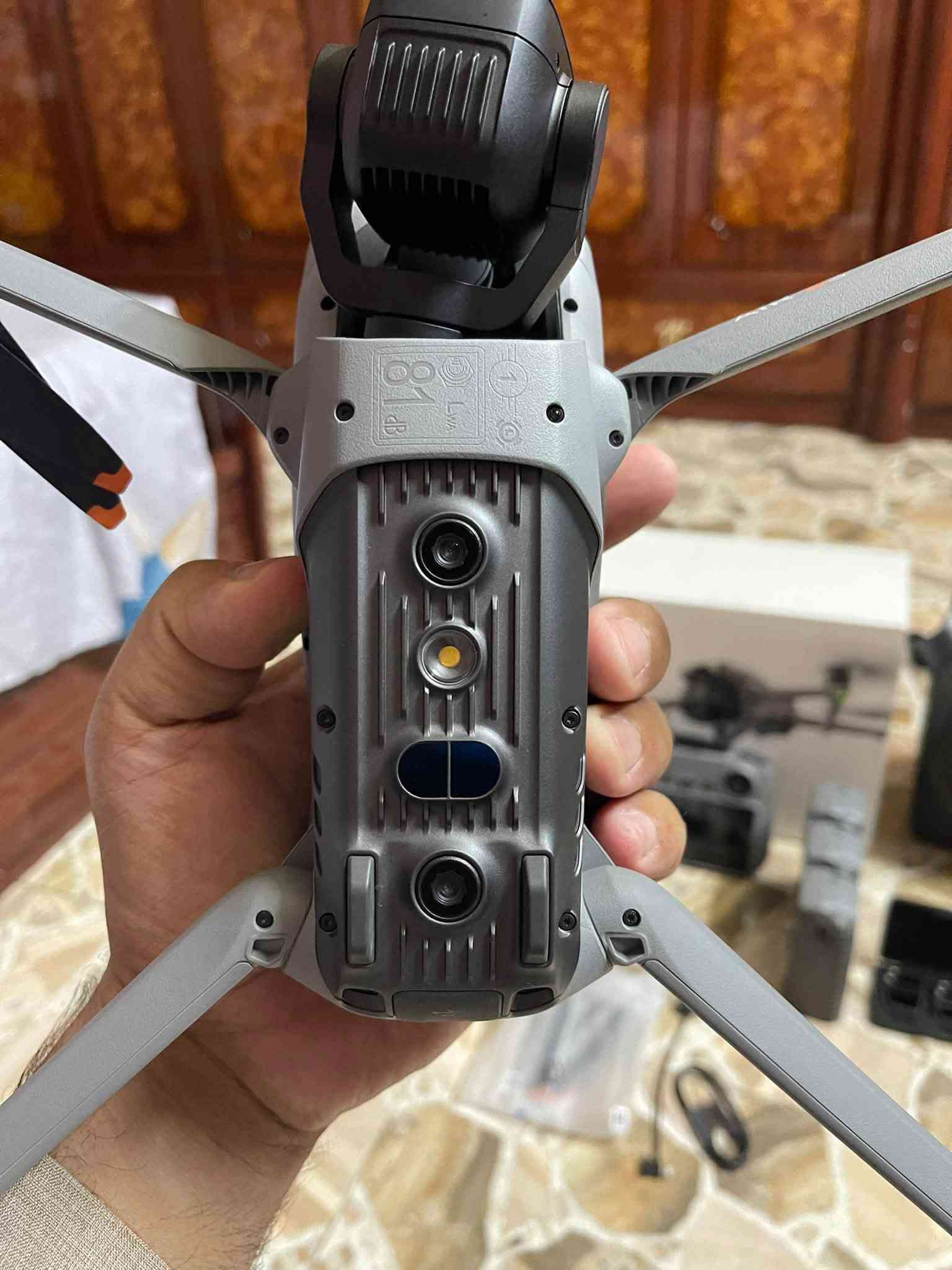 السلام عليكم
درون dji air3s  كومبو اخت للجديده لا فتح لاشخط طايره 4 مرات فقط بعدهه بالكارتون 

السعر 2300 عراقي 
المكان بغداد

للتواصل *********** لا يوجد توصيل
