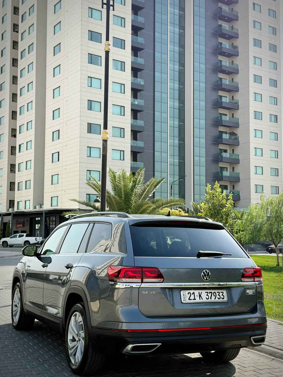 Volkswagen Atlas SE 2021
حجم المحرك 6 سلندر 3.6
عداد المسافة 50 الف فقط
ضرر :   باب يمين فقط مبدل بيلادي بدون صبغ سياره
بصمة تشغيل
‎بصمة أبواب
‎تشغيل عن بعد (Remote Start)
صندوق شفط كهربائي
‎رادار أمامي (تحديد مسار)
‎رادار جانبي (نقاط عمياء)
‎رادار خلفي (تحذير من الاصطدام)
كاميرات محيطية 
‎سستم سماعات Harman cardon
تحكم وضعيات القيادة Drive Modes 
تبريد مركزي لمس

كشنات جلد+كشنات كهرباء كشنات هيتر
كشنات خلفي هيتر
‎هاند بريك بصمة
Android Auto 
Apple Car Play 
‎مانع انزلاق+ABS
شحن موبايل واير ليس جارج
‎شاشة كبيرة لمس
‎حساسات خلفية+ كاميرا 
‎تحكمات استيرن
‎اوتو ستارت Auto start 
‎اوتو ستوب Auto Stop 
‎وبقية المواصفات المعروفة
‎‏‎ 
‎مکان سیارة  سليماني 📍
‎‏‎سیارة مرقم سليماني بسمي
‎‏‎‏‎للاتصال والاستفسار
***********📞
