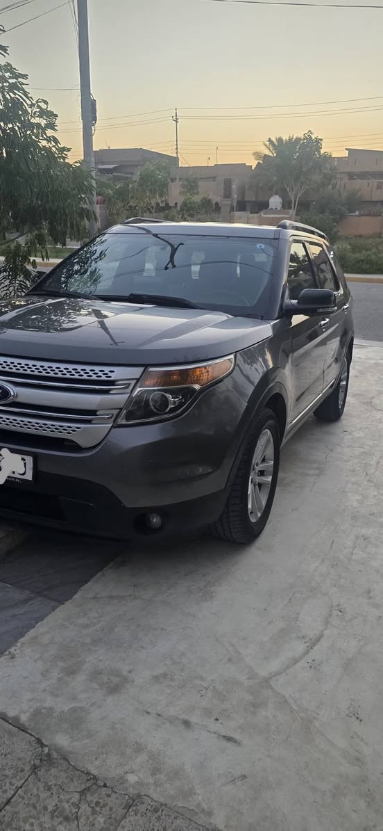 فورد اكسبلورر 2014 XLT
رقم بغداد دولي جديد 
اللون رصاصي
7 راكب
مكينة 6 سلندر 3500 
تو ويل
 كاميرا دواره 
شاشة صغيره + شاشة اندرويد
بطارية جديدة 
تدفئة وتبريد مركزي ثلاث قطع
تحكم ستيرن جهتين 
مثبت سرعة
مدخل USB
حساسات 
كشن قلاب
نظام صوت 12 سماعة 
ويل كب كروم حجم 18
حداديه صدر كامله جديده 
ماشية 90 الف ميل
زرع عدسات لايت
داخل السياره لون رصاصي فاتح على وضع الشركه 
محرك وكير بلاديات ما مفتوحات
الضرر جانبي جامرلغ امامي وباب السائق
بجم كبس 
مكان السيارة ديالى المقداديه 
السعر 125او مراوس حسب القناعه 
الأتصال على الرقم
*********** المقدادية, ديالى
