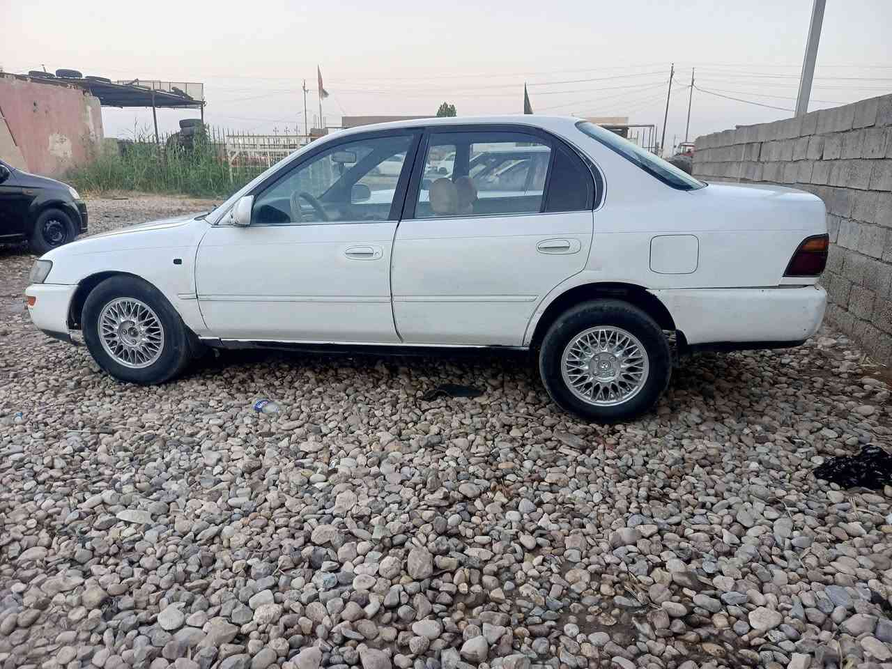 كورله موديل ٩٣ رقم بغداد سنويه مشروع وطني تحويل شوكت متريد سياره مكفوله من ضربه ولعيب شرعي محرك وكير وصدر مكفولات سياره احله من صور مكاني واسط الزبيديه سعره 45 وبيه مجال شي قليل ***********
