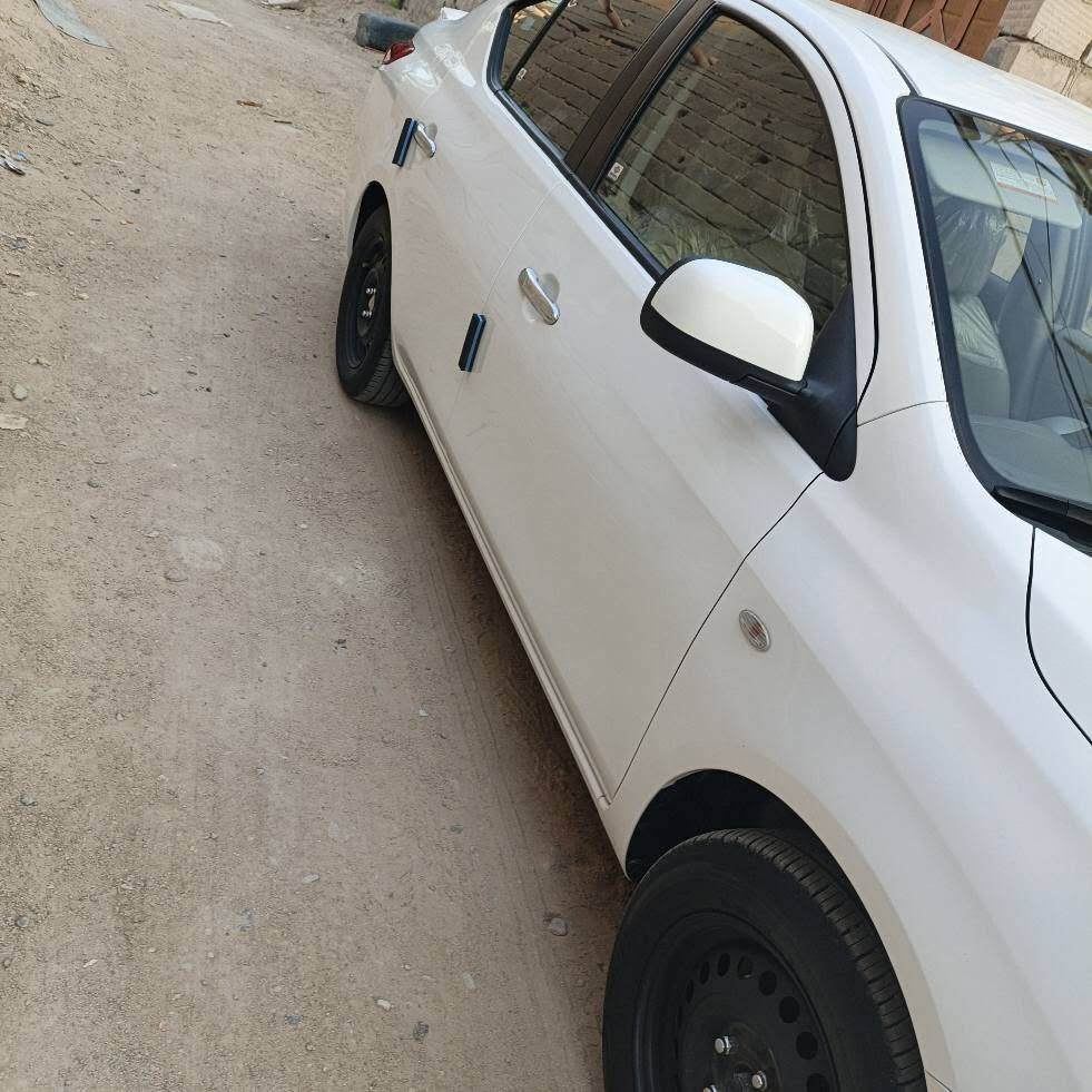 نيسان سني موديل 2024 هندي ماشيه 50 كفاله عامه بسم شركه نور البصره السعر 118 للاتصال *********** البصرة, العراق
