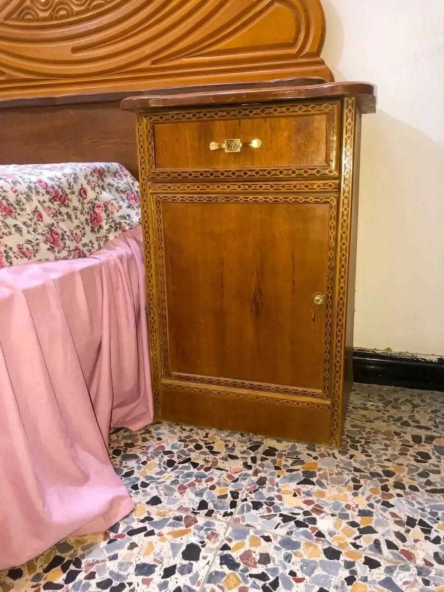 للبيع مستخدم نظافه 95 % 60 وبيها مجال بسيط عنوان بغداد الكاظمية الطي
*********** للأتصال

