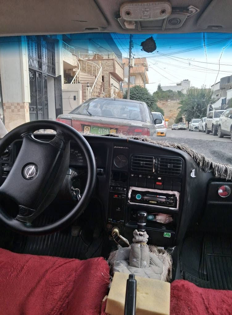 أوبل • فضي • ١٩٩٠