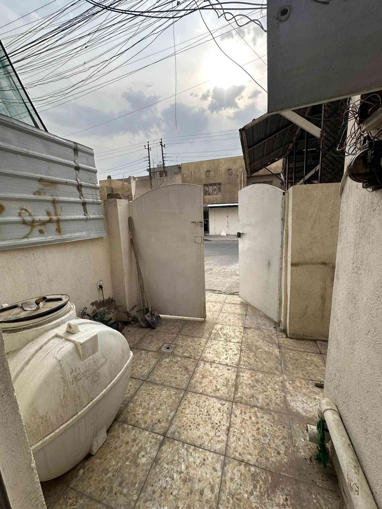 للإيجار 80متر مدخلين
يحتوي / استقبال ومطبخ وغرف نوم وخدمات 

الموقع / التجار مقابيل الجامعة الامام الكاضم 

بدل الايجارب500 الف 

***********
