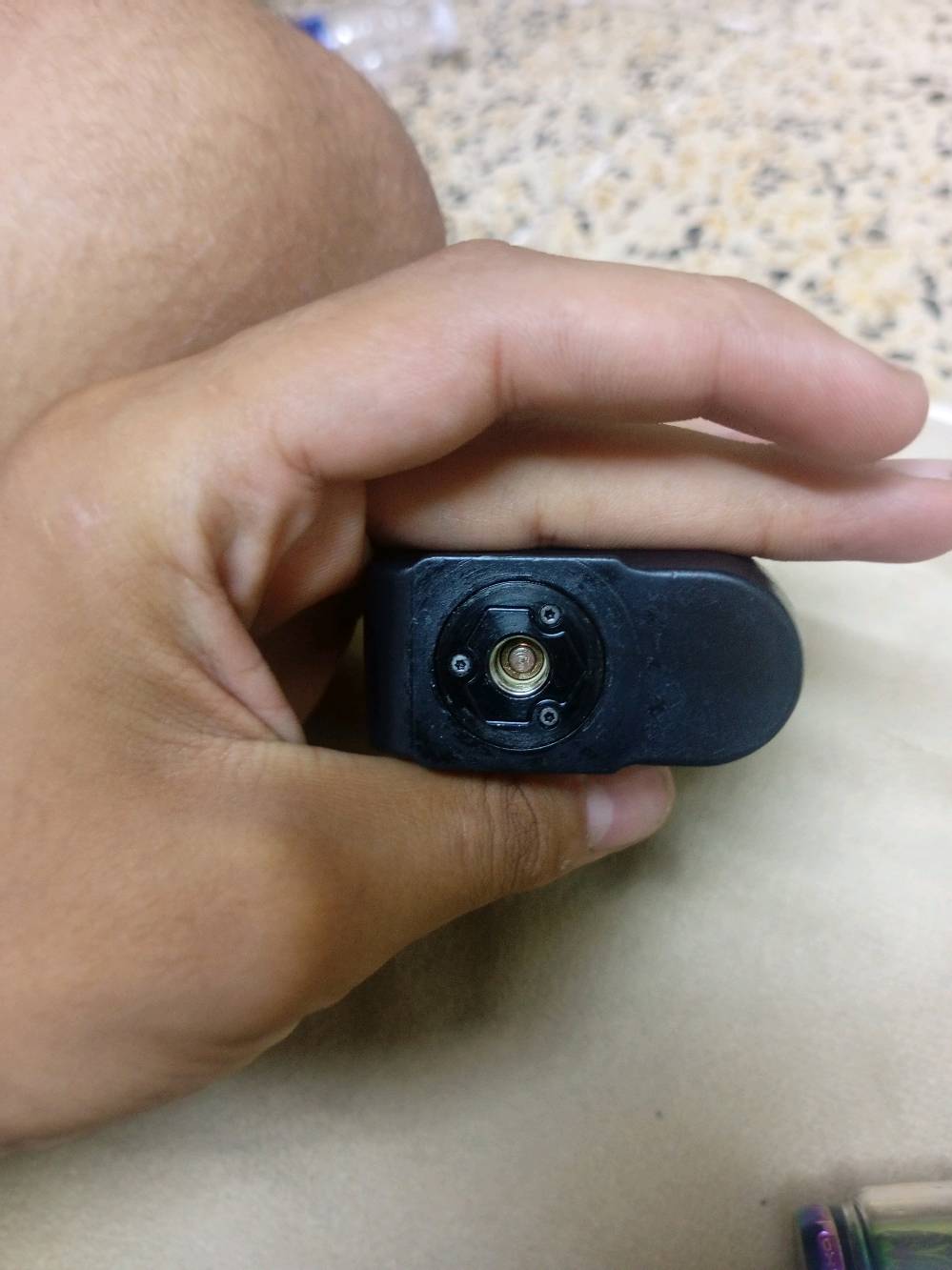 السلام عليكم 
متوفر تانك اربتر خزان شبه جديد مابي اي عيوب 
ومتوفر جهاز كور من شركة VANDY VAPE مابي بي اي عيب جهاز شغال 100٪ يدعم ال200W حقيقي وبيه هواي خواص ويدعم بطاريات حجم 21 
ومتوفر بطاريات 21 جديدات من سامسونك
سعر التانك 40 الف
سعر الجهاز المود 50 الف
وسعر البطاريات 15 الف 
واذا كلهن اتساهل بلسعر وموضح كمية الدخان الي طالع بنفس ما يطول 3 ثواني الي يريدهن يراسلني على وتساب او يخابر ***********