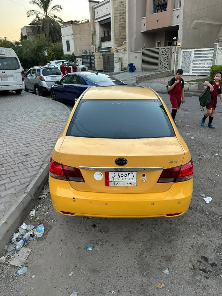 سلام عليكم
بي واي دي موديل ١٣ 
كير ومحرك ياباني هوندا
صدر امامي وخلفي جديد 
تخم تاير جديد سياره نصبتهه حلوه
تبريد شغاله منظومه جديده سياره مناقصهه شي 
ستفسار اكثر *********** 
مكاني بغداد لاعظميه
