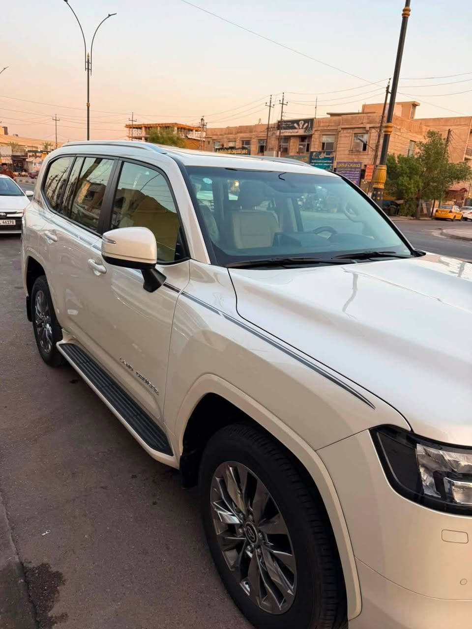 لاندكروز GXR2025 للبيع
السلام عليكم 
لاندكروز 2025 GXR 
السياره ضمان شركه SAS
ماشيه 6 الف زيرووووووو
داخل الضمان السياره 
مغلفه تغليف ppf اصلي 
رقم الهاتف ***********
