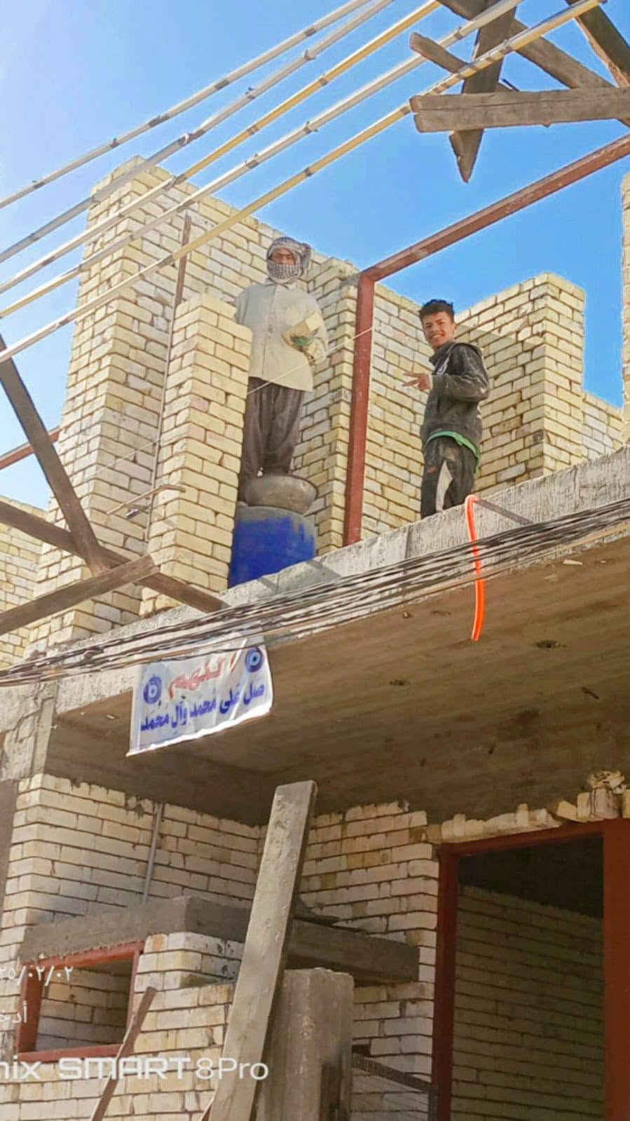 سلام عليكم خلفه بناء درجه اولى نشر قلب  شرط استلام مهندس متفرغ حاليا متواجد في كربلاء شغل مستمر مو يوم ويوم )(***********

نص مكتوب في الصور:
- ٢٠٢٥/٠٢/٠٢
- inix SMART 8 Pro