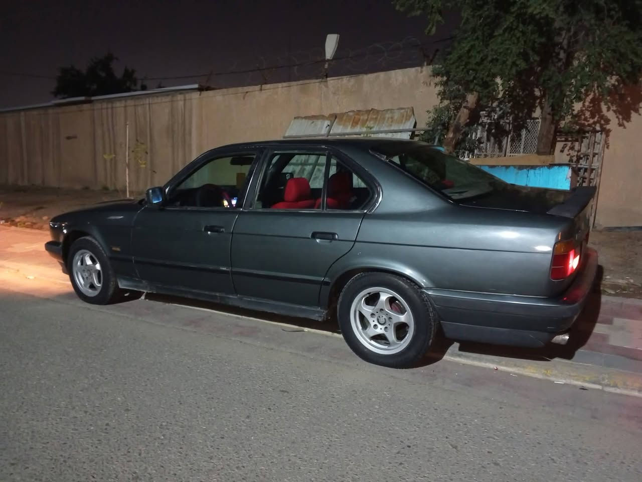 525 مفتوح
موديل93 
للبيع او مراوس
رقم ديالى نكليزي بسمي سنويه لل31 
كهربائيات كلها شغاله 
داخلها حلو السياره 

نقصها بس الكير ينمر بك
 ( ابيع بدون كير)

اي ستفسار ادخل خاص 
***********  كربلاء
