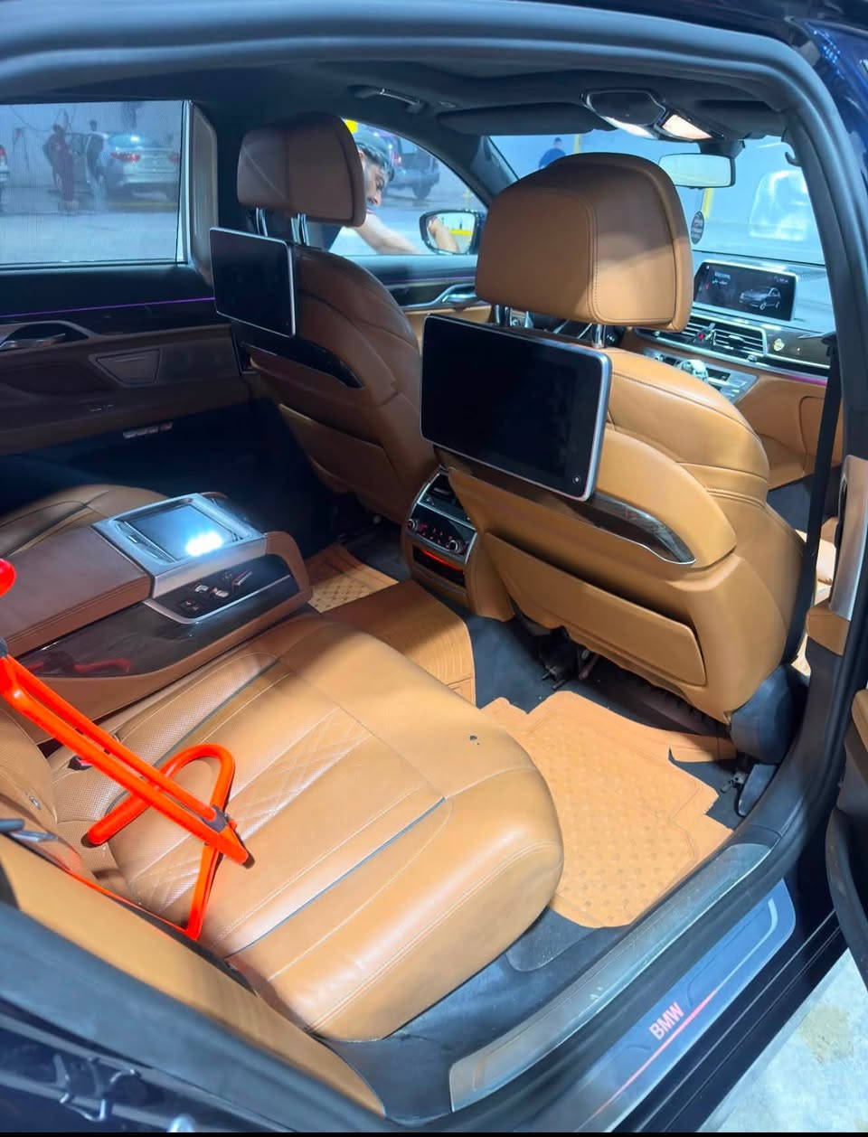 740 Li
2018
ماشيه 160 الف كيلو 
فول مواصفات شنو ابالك موجود ببها 
وارد الماني 
بدون ايرباك.  داخله كلين بيها دحجه داخل العراق انصبغ ربع البنيد والجاملغ الايمن 

سعر265 $ قفل 
باسمي تحويل ثاني يوم مكانها كربلاء 
رقم موبايل ***********

