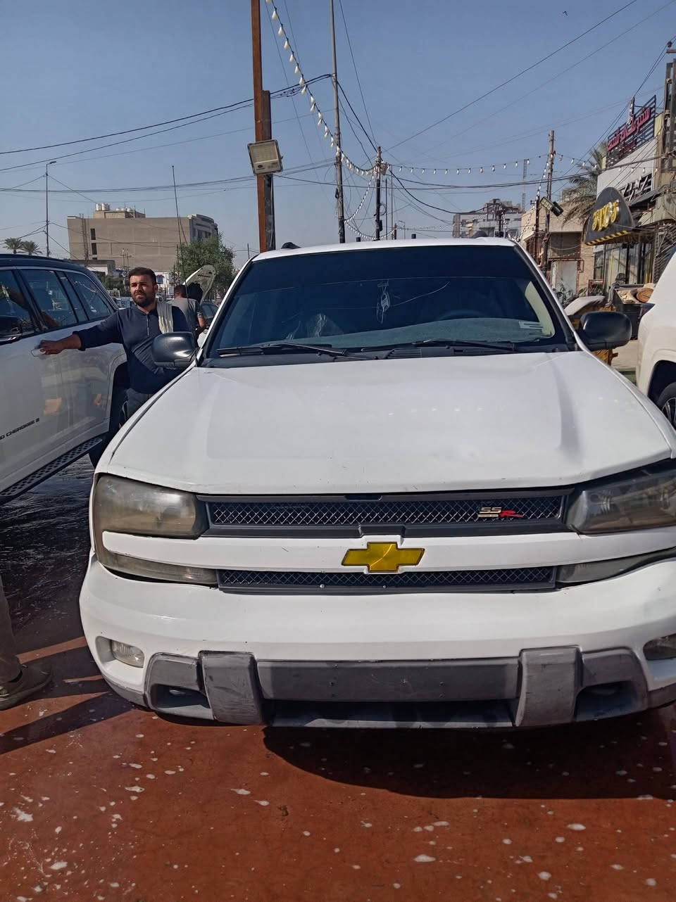 اسلام عليكم شباب بلايزر للبيع مزاد الداخلية مزاد كركوك تترقم ديالى وكركوك سيارة جاهزة تبريد ثلج بيها جاملقين خلفي السعر 50  وبيها مجال لطيبين
***********
