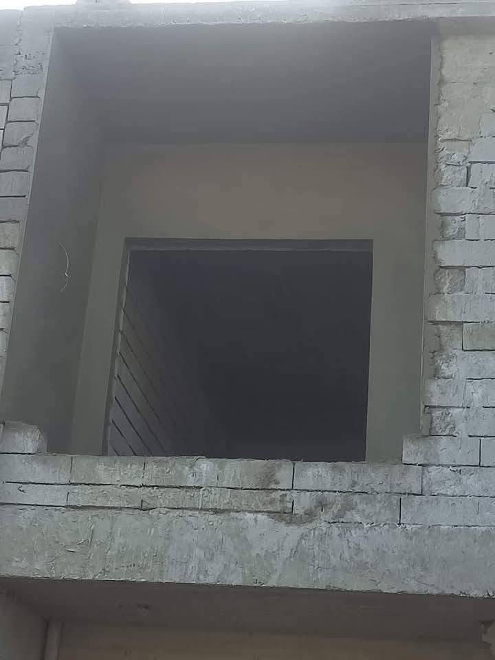 لباخ سمنت مفترغ حالين مكان موصل ايسر***********
