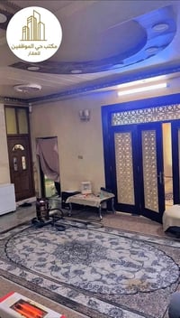 دار للايجار في حي رمضان ١٥٠ متر طابقين ٣ غرف نوم الطابق الاول طارمة ، ...