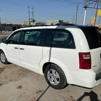 دوج كرفان موديل 2008 محرك ٣٣٠٠ سياحي مرغوب   تبريد تخم تاير جديد   بغد...