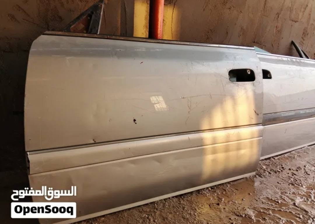 بيبان راس الثور فلات مع جام عدد اربعة بلاد  
البيبان بحاله جيدة 

العنوان بصرة شط العرب 
للتواصل ***********

السعر 150 الف وبيهن مجال حك الجية 

علما لا يوجد توصيل

نص مكتوب في الصور:
- السوق المفتوح OpenSooq